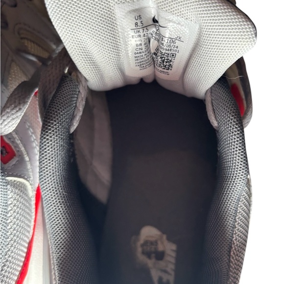 Nike Air Max Command Gray and Red Sneakers Size 8.5 main image 7